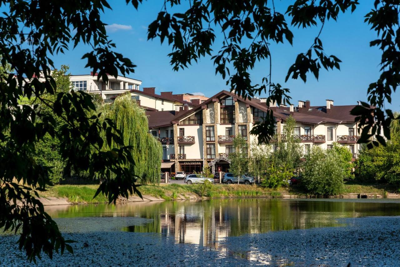 Optima Collection Park Hotel Ivano-Frankivsk Exterior foto